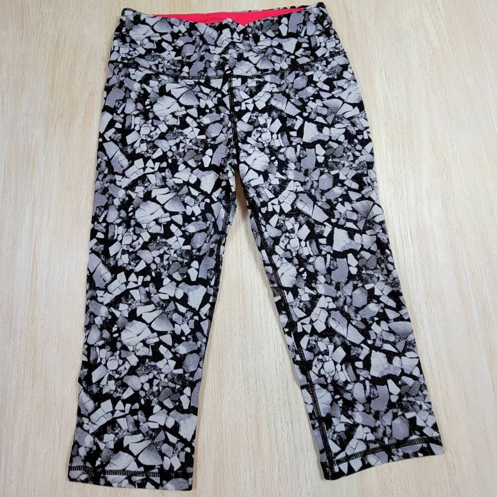 Victoria's Secret VSX Sport Cropped Athleisure Workout Athletic Leggings Small